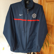 man-utd-jacket-deep-blue