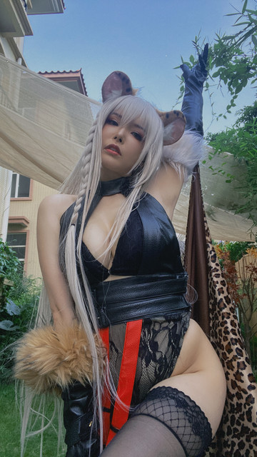 06