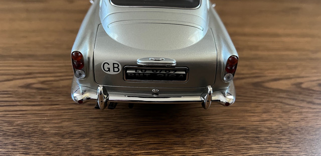 DB5 11.jpg