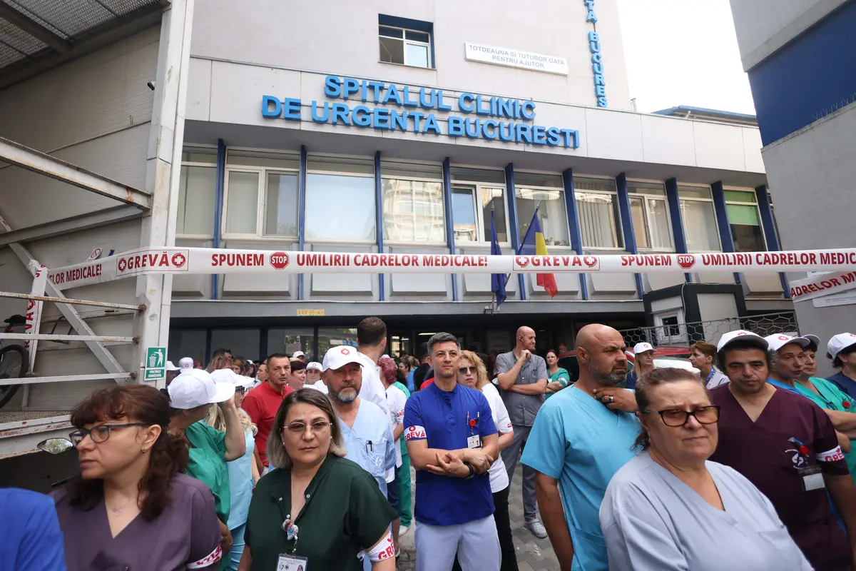 Greva Sanitas, suspendată: O victorie parțială pentru sindicaliști