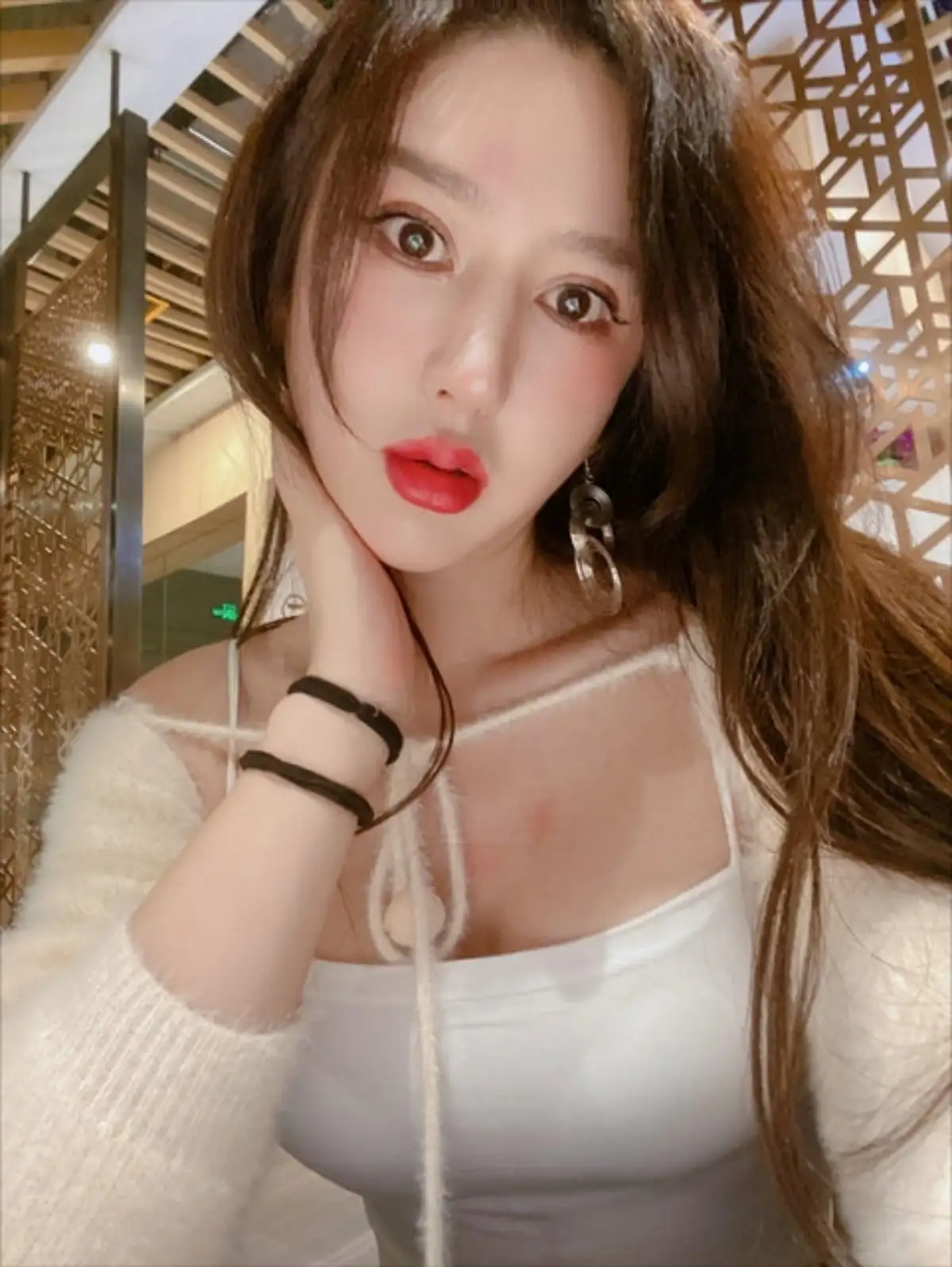중국 쉬멜 은메이 실사 프로필 두번째 상세 이미지 중국 쉬멜 은메이 실사 프로필 두번째 상세 이미지