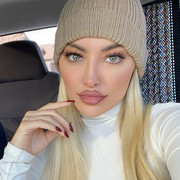Lindsey-Pelas-4