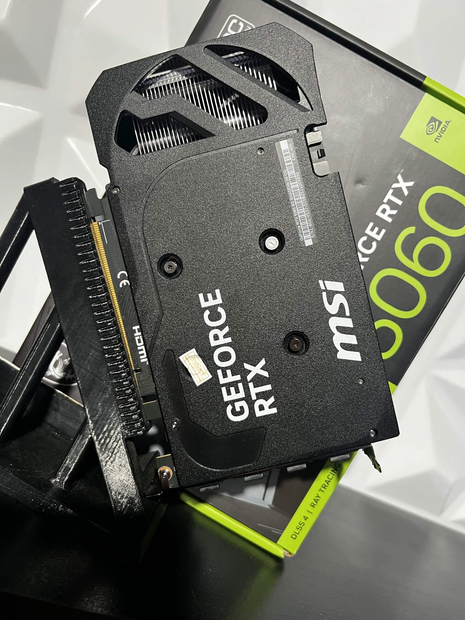 RTX 5060 8GB MSI Shadow 2X miniature 2