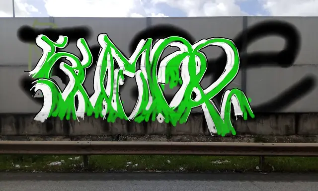 Graffiti artwork by Sumoe