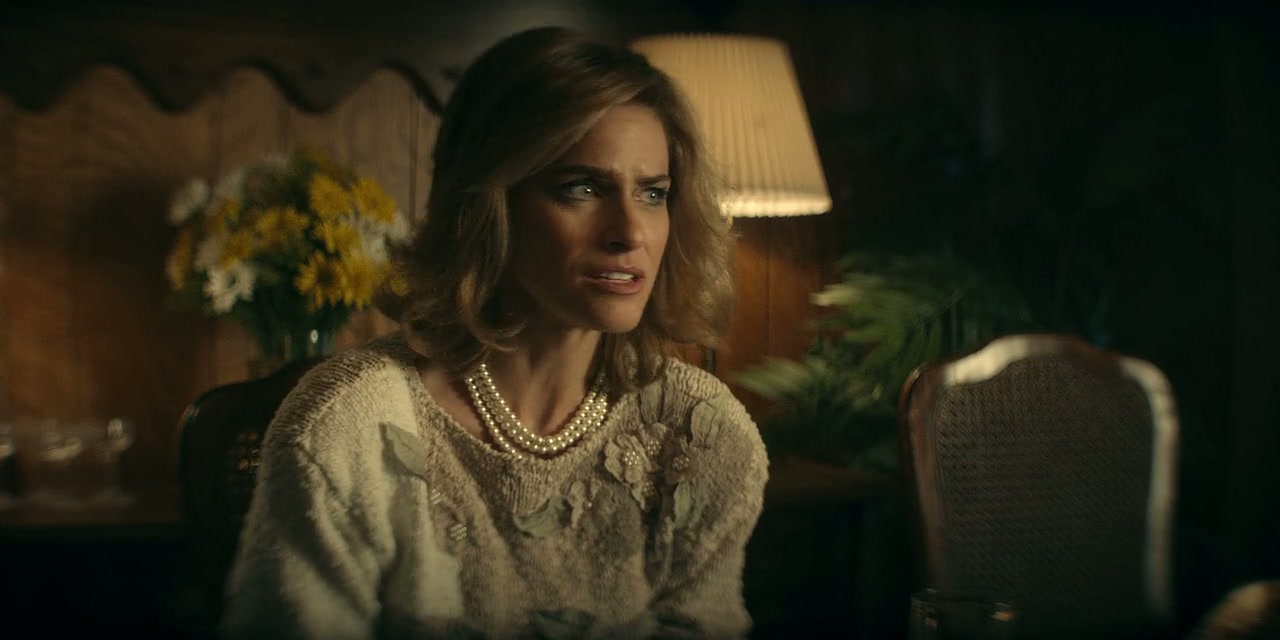 Dirty John Screenshot