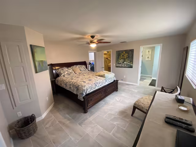 Waterfront Gulf Access Pool Home - GREAT LOCATION / GREAT REVIEWS!!