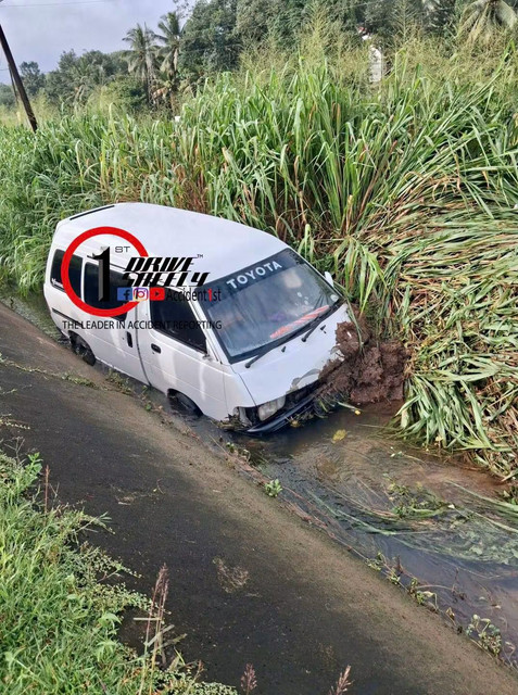 The accident occurred when a van ran off the road on Matugama-Aluthgama road