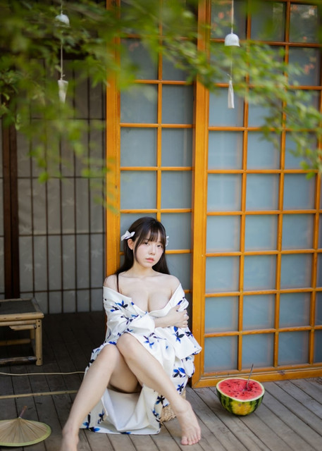 六味帝皇酱 夏日和服 028