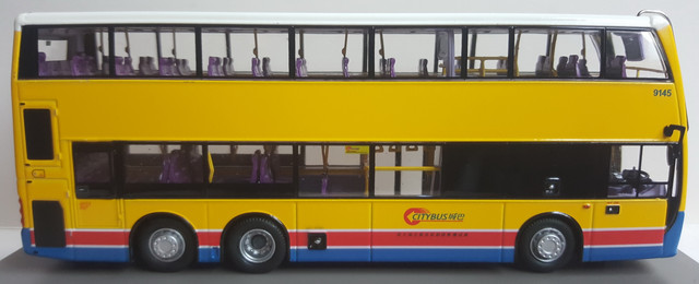 CM105 right.jpg