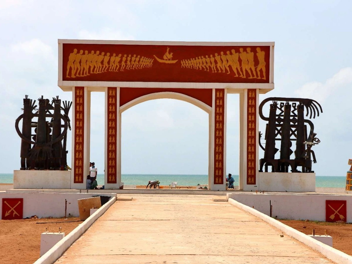 Illustration - À Ouidah, le Bénin transforme le devoir de mémoire en politique du retour