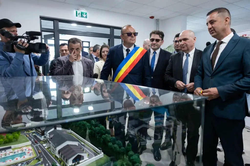 Premierul Ilie Bolojan a inaugurat o nouă stațiune balneară în Vrancea