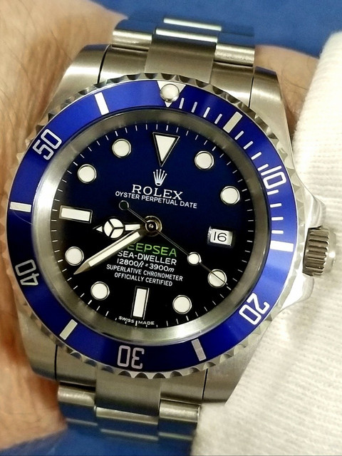 15739589856700
