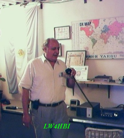 JORGE-EN-LU3-HE.jpg