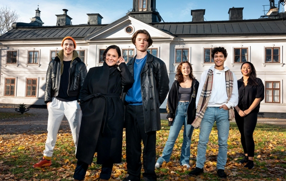 https://i.ibb.co/HKjTMpX/NETFLIX.png