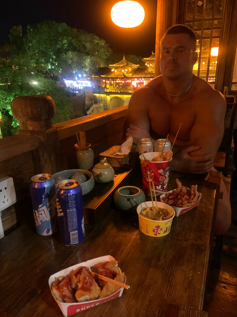 Украденное солнце. Universal Beijing Resort, Гуйлинь, Фужун, Чжанцзяцзе, Фэнхуан, Яншо. 8-17 апреля 2026. Украденное солнце. Universal Beijing Resort, Гуйлинь, Фужун, Чжанцзяцзе, Фэнхуан, Яншо. 8-17 апреля 2026.