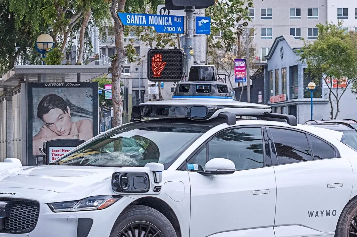 Teens' Wild Ride on Driverless Car Ends in Account Suspension