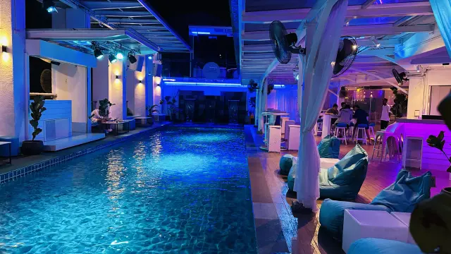 Puteh Rooftop Bar10.webp