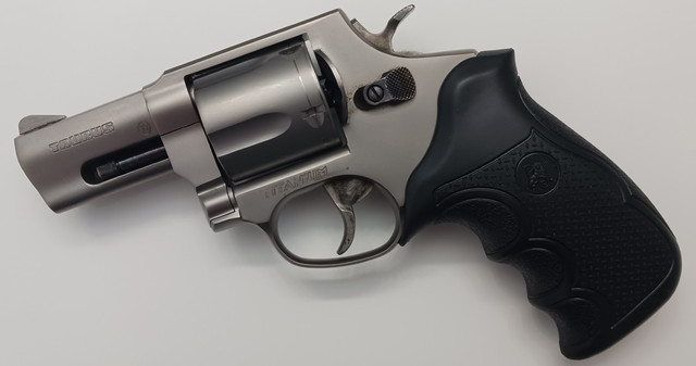 Taurus 415 1.jpg