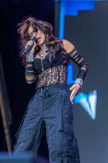 shania limerickireland070726 pro9