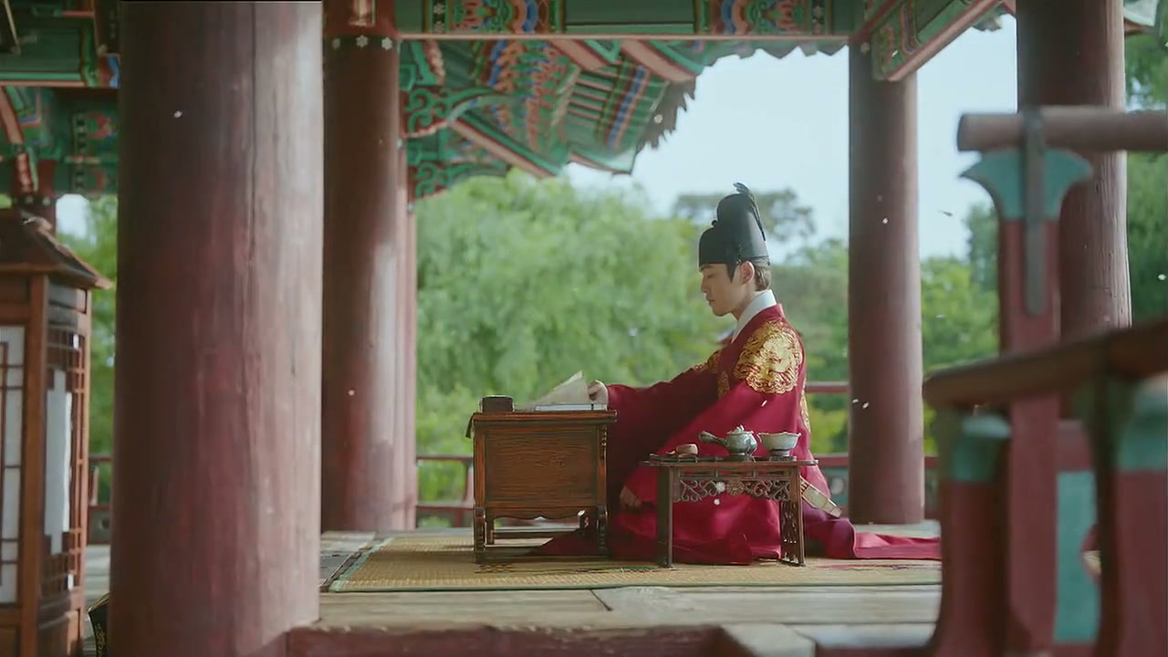 Mr. Queen Screenshot