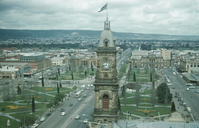Victoria Square Adelaide.jpg