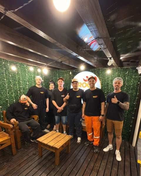 Erlon e equipe Croc's Delivery