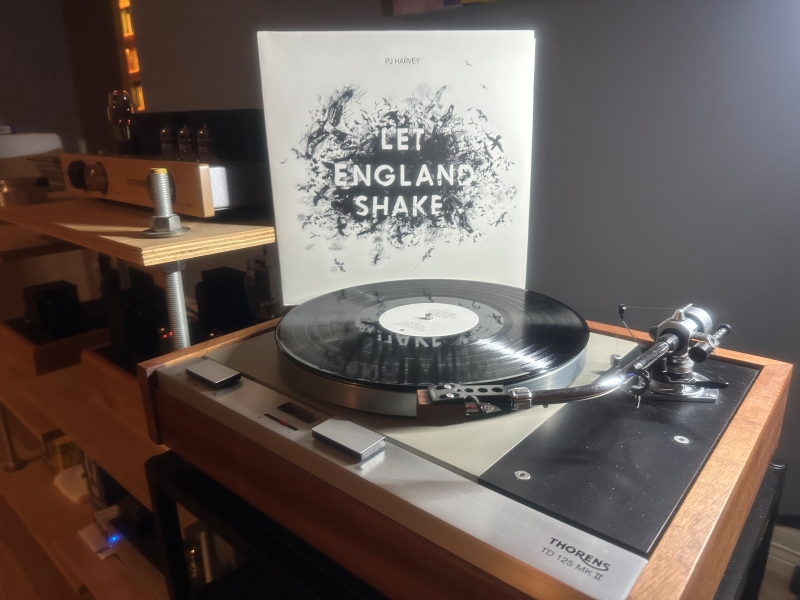 PJHarvey-Let-England-Shake-Front.jpg