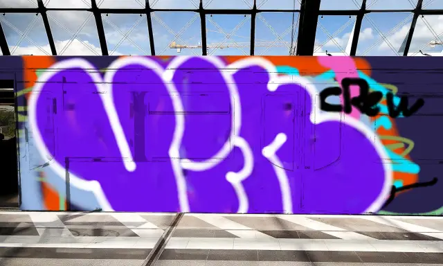 Graffiti artwork by Tkiz