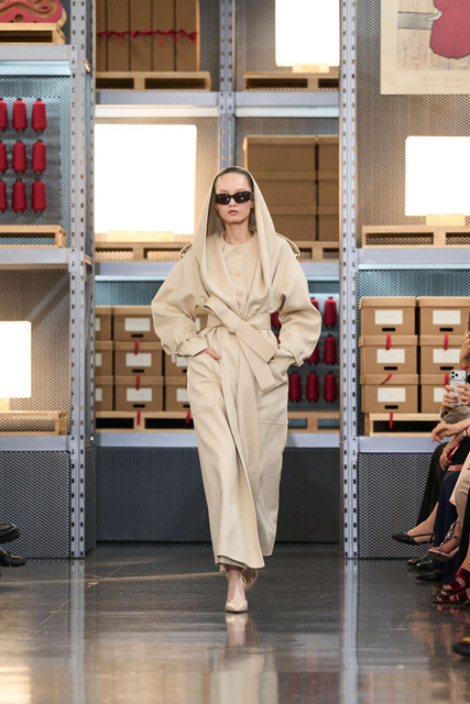 LOOK 25.jpg