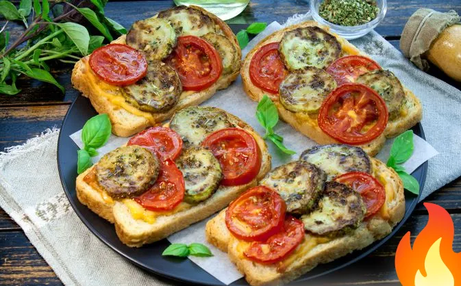 Фото Горячие бутерброды с кабачками, помидорами и сыром (в духовке)