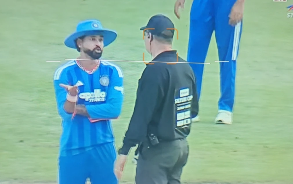India vs Japan Wide Ball Controversy
