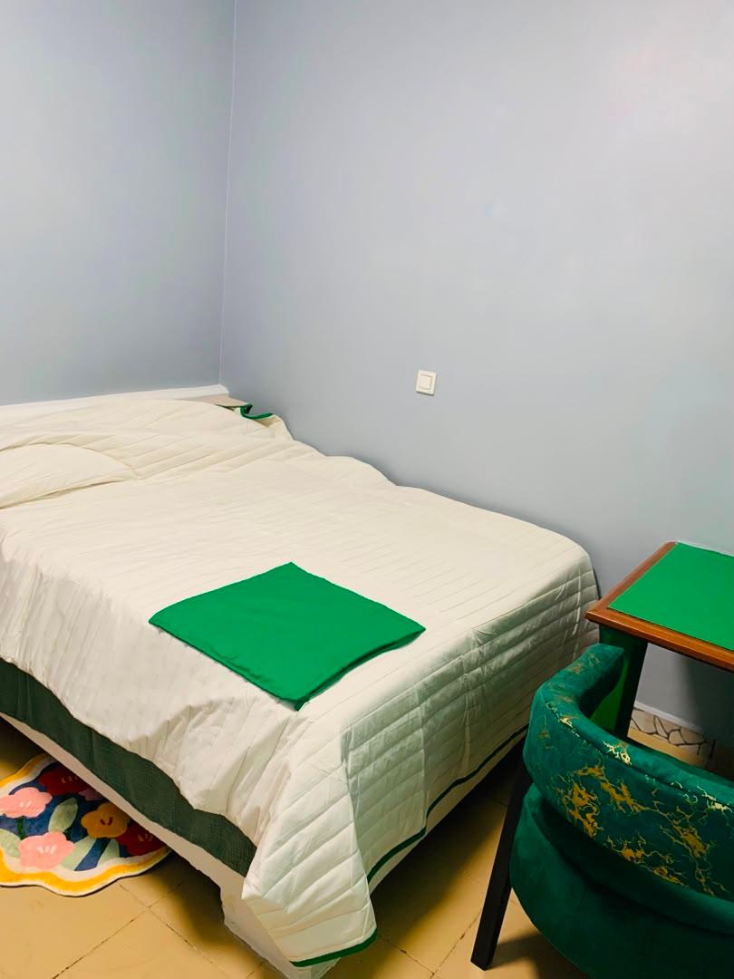 Chambre meublée à louer à Yaoundé - 9000 FCFA/Nuit