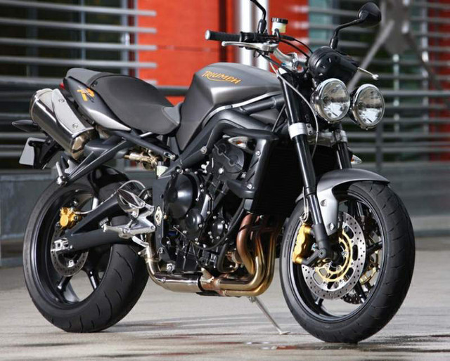 Triumph Street Triple 675 09 1