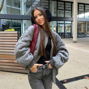Daisy-Wolanski-Wallpapers-Insta-Fit-Bio-3