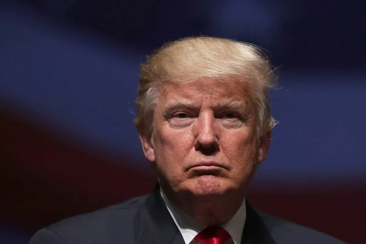 Donald Tramp: Birləşmiş Ştatlar İranla qarşıdurmanı dərhal dayandıra və ya iqtisadi təzyiqləri davam etdirə bilər