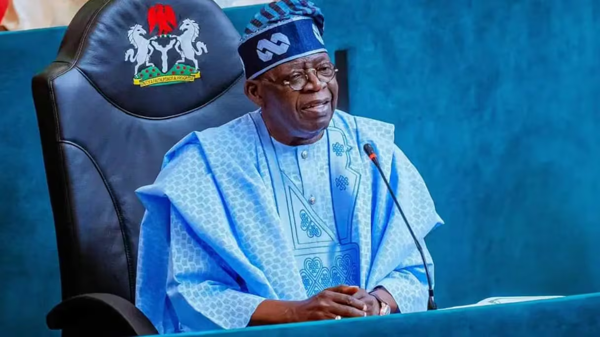 Illustration - Nigeria : Tinubu coupe les taxes sur les voitures et le riz — un pari économique risqué mais nécessaire