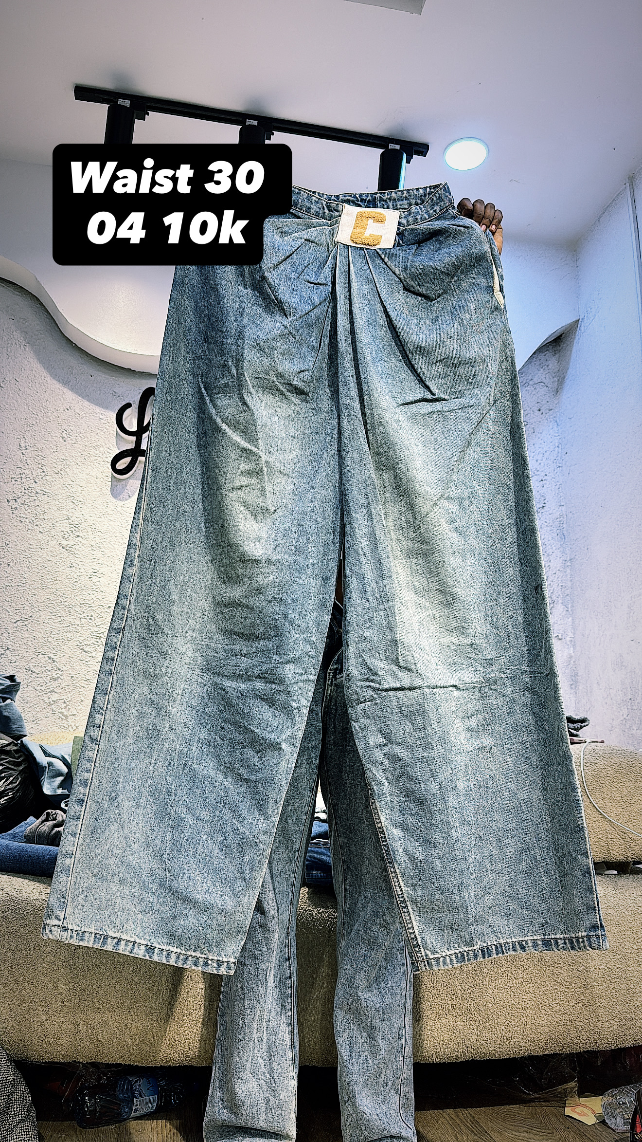 Waist 30