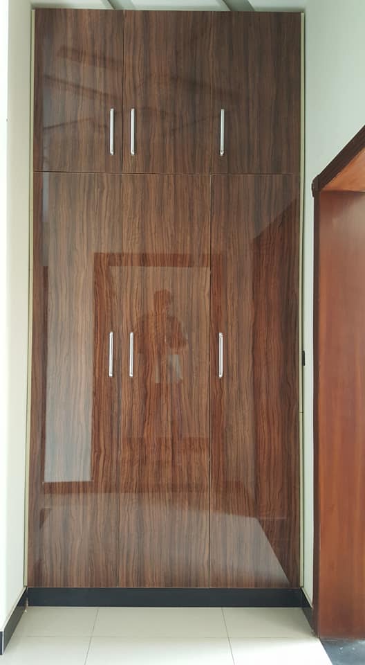 Wardrobe UV Super Gloss - ID SW-WD-0003