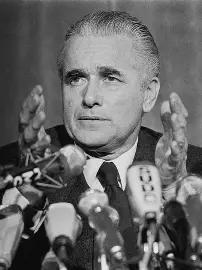 Léonard Marev en conférence de presse
