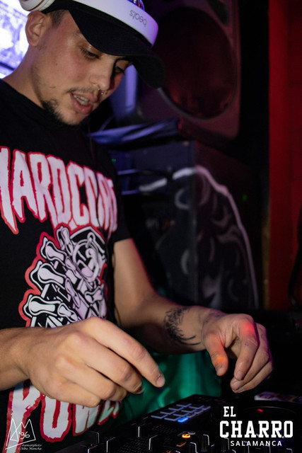 TECHNOCHARRO-IMG-7756.jpg