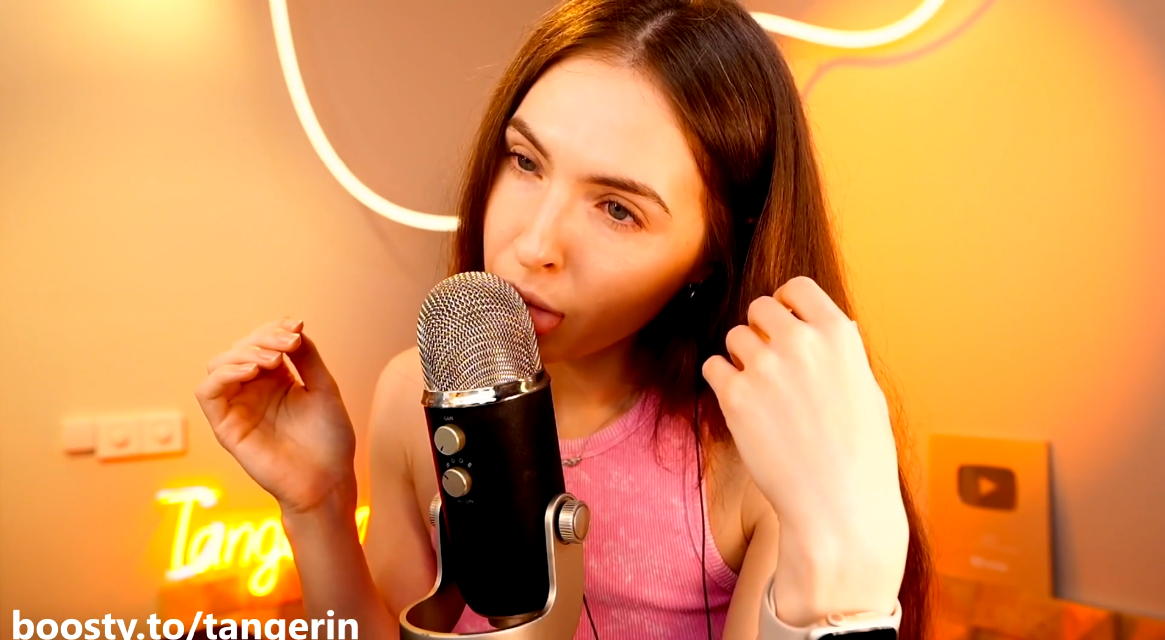 Blue Yeti Licking [ Tangerin ]