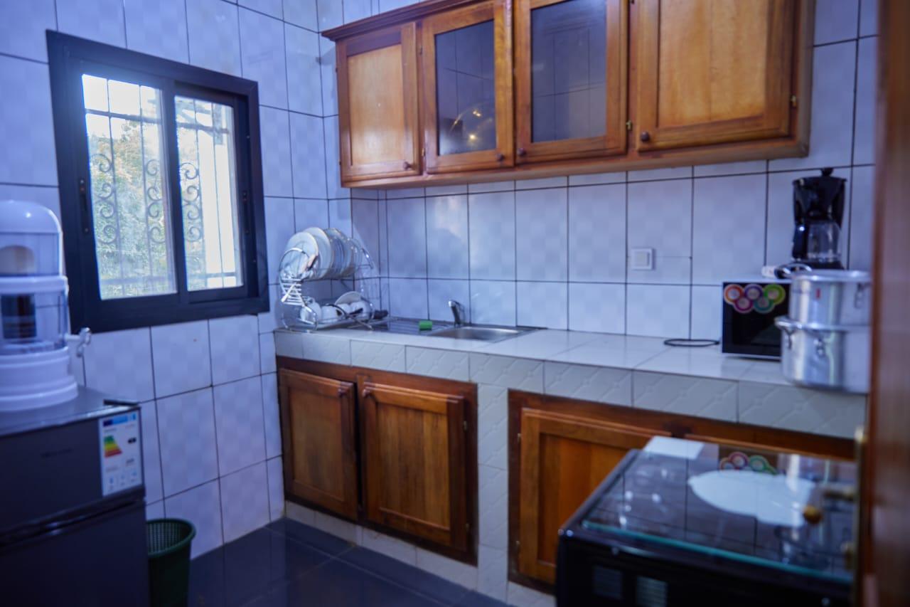 Appartement meublé à louer à Santa Barbara, Yaoundé - 30000 FCFA/nuit