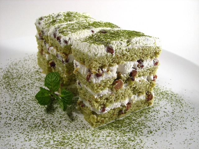 Matcha-and-Redbean-Cake
