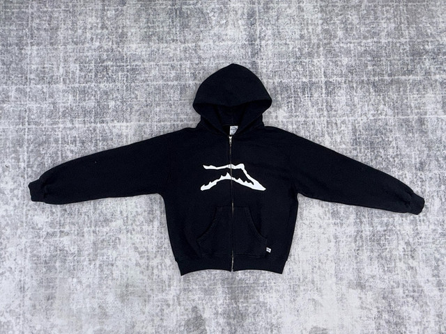 Akimbo Black Hoodie