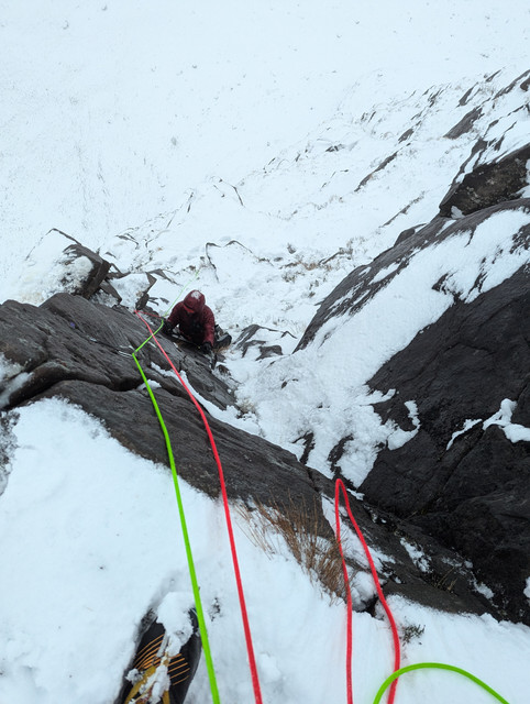 PXL-20241122-153022189