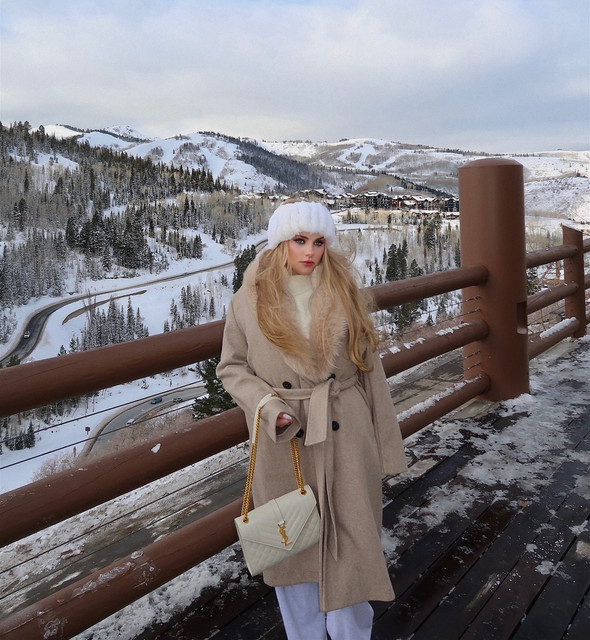Actuallyemmy-Wallpapers-Insta-Fit-Bio-4.jpg