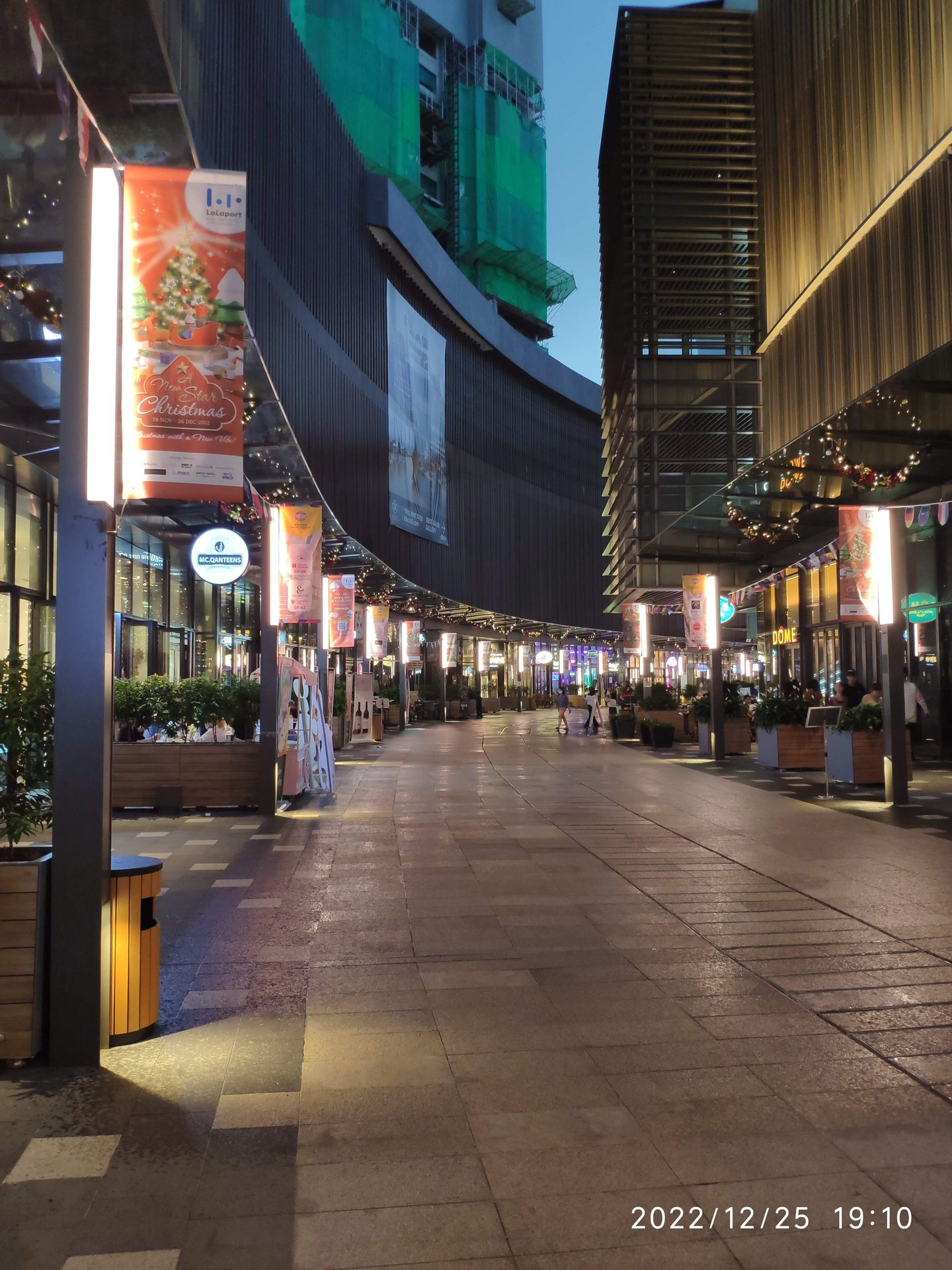 Lalaport-KL.jpg