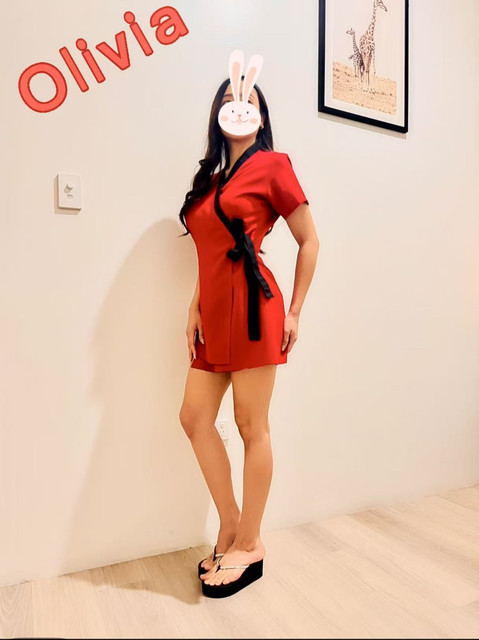 OLIVIA.jpg