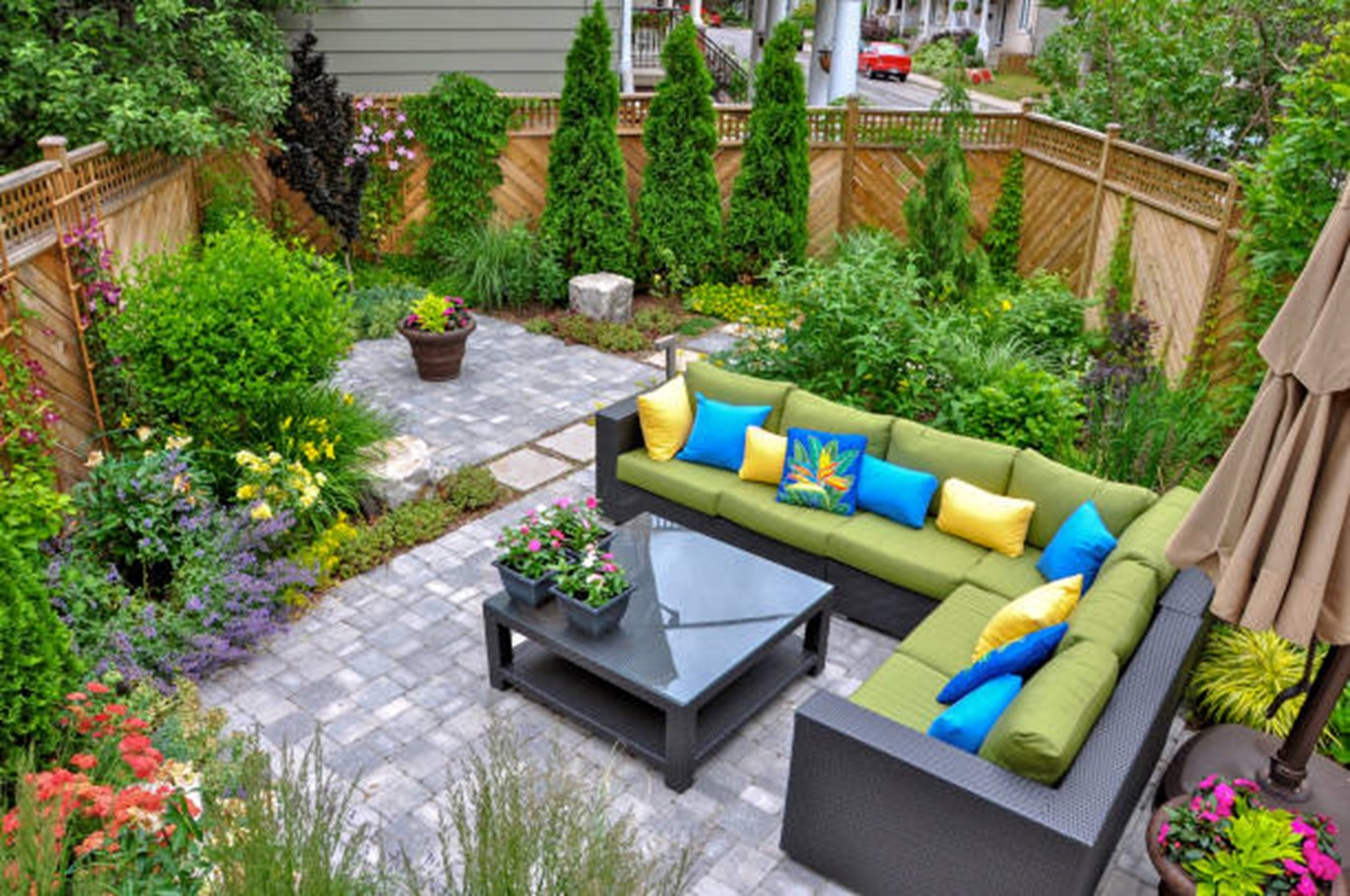How To Transform Outdoor Space In Your Home Creatively?