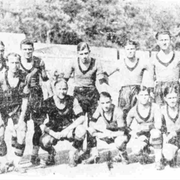 1933